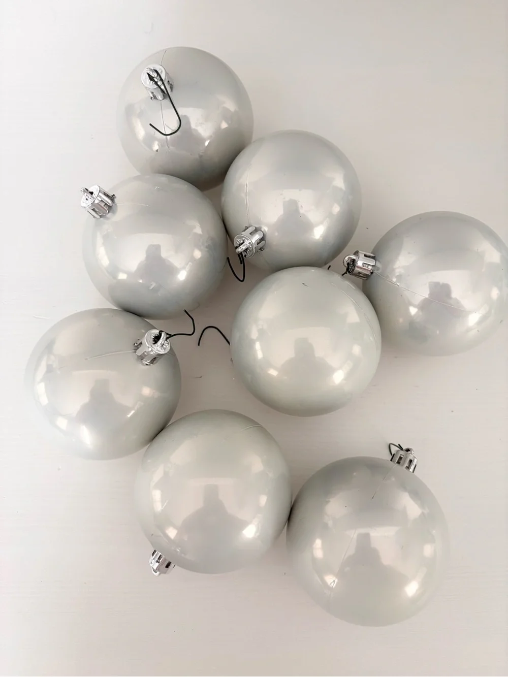WONDERSHOP (12) Matte Gray Pearl Ornament Balls
